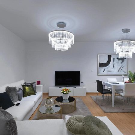 Elegant Apartment In Glyfada Atenas Exterior foto