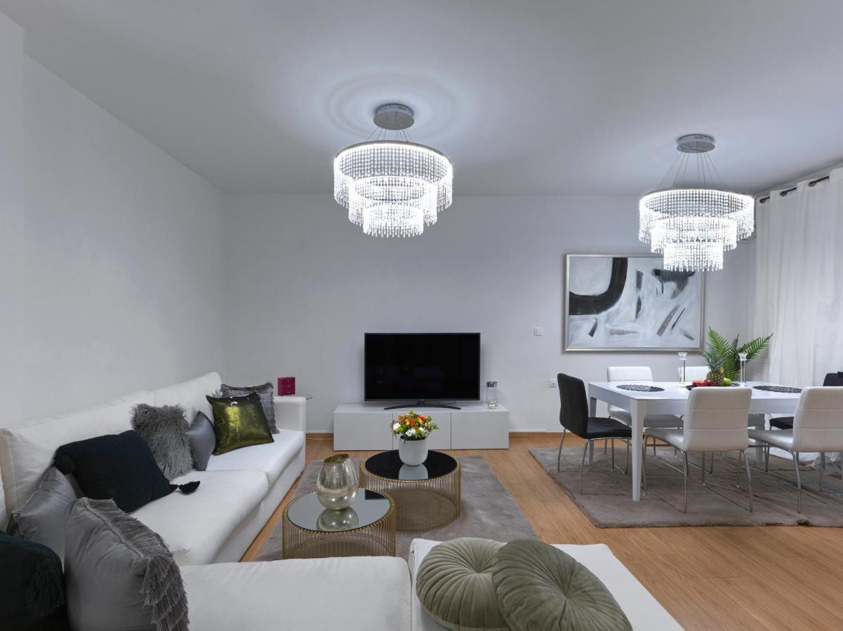 Elegant Apartment In Glyfada Atenas Exterior foto
